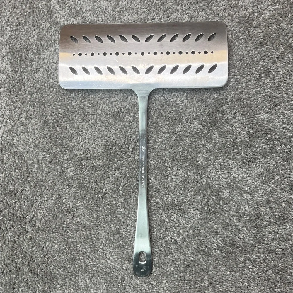 Amco 18/8 Stainless Steel Wide Slotted Spatula